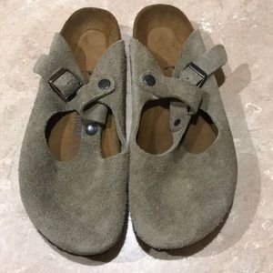 Birkenstock Bern T-strap suede clogs narrow sz 40